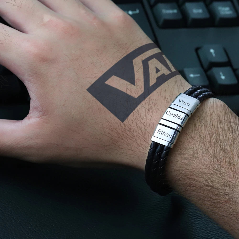 Pulseira Luxo Personalizável em Couro com Pingentes Gravados a Laser - Especial Dia dos Pais - 30% Off + Frete Grátis